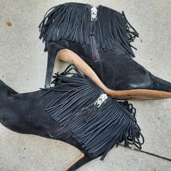 Sam Edelman Black Fringe Size 7.5 Heeled Booties - Picture 6 of 9